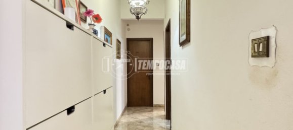 Квартира с 2 спальнями в Генуя, Италия № 354169 5