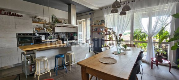 2 Schlafzimmer Wohnung in Oleggio, Italy, Nr. 262627 9