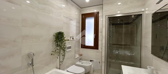 3 Schlafzimmer Wohnung in Montemurlo, Italy, Nr. 314443 26