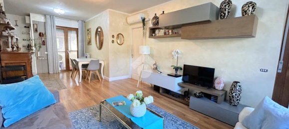 3 Schlafzimmer Wohnung in Montemurlo, Italy, Nr. 314443 3