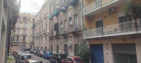 Apartamento de 2 dormitorios en Catania, Italy No. 84841 25