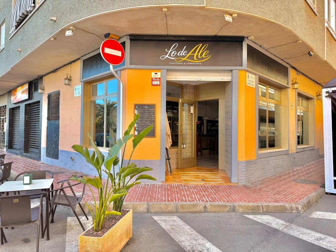 154 m² propiedad comercial en venta en Torrevieja, Alicante, Comunidad Valenciana, Spain № 369979