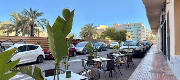 154 m² propiedad comercial en venta en Torrevieja, Alicante, Comunidad Valenciana, Spain № 369979 4