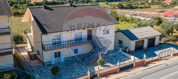 Casa de 3 dormitorios en Seia, Portugal No. 20000 3