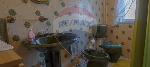 Casa de 3 dormitorios en Seia, Portugal No. 20000 2