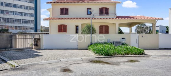 4 Schlafzimmer Haus in Vila Nova de Gaia, Portugal, Nr. 16743 2