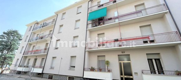 3 bedrooms Apartment in Alessandria, Italy No. 74084 2