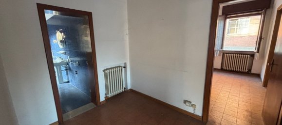 6غرفة منزل في Castellarano, Italy رقم 114556 36