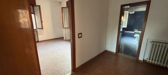 6غرفة منزل في Castellarano, Italy رقم 114556 32