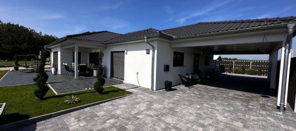 Bungalow de 3 dormitorios en Neustadt an der Waldnaab, Germany No. 211704 3