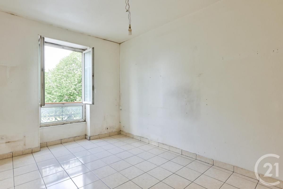 1 chambre Appartement à Aubervilliers, France No. 299632