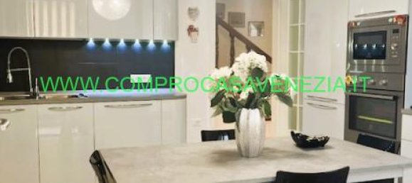 Villa de 6 habitaciónes en Venice, Italy No. 237431 10