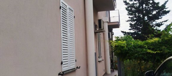 4 bedrooms Apartment in Pisa, Italy No. 340809 3