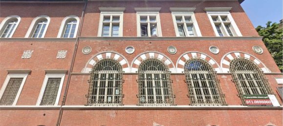 5 rooms Apartment in Turin, Italy No. 10354 11