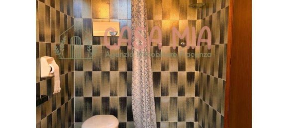 2-salle Appartement à Ferriere, Italy No. 102057 15