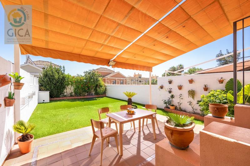 4 غرف نوم تاون هاوس في Cadiz, Spain رقم 191888