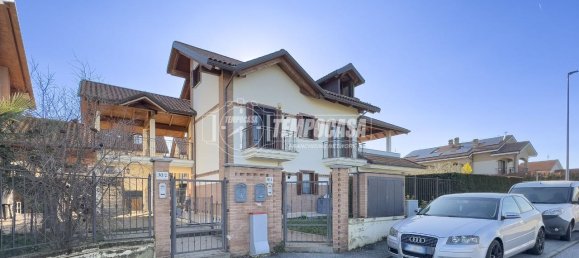 6 rooms Apartment in Bruino, Italy No. 38125 8