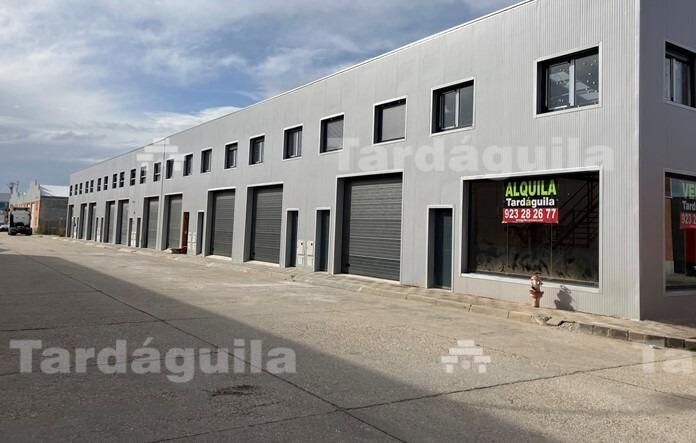 Lagerhaus in Villares de la Reina, Spain 180m², Nr. 70170