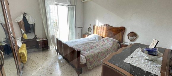 Ático de 3 habitaciónes en Bari, Italy No. 24752 29