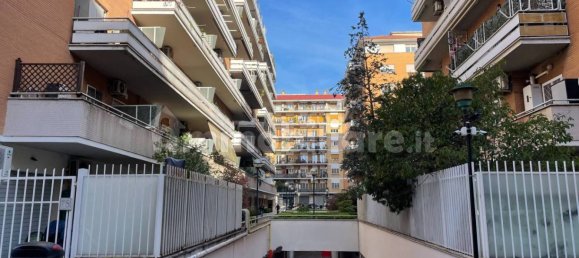 1 bedroom Apartment in Rome, Italy No. 44885 5