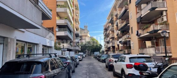 1 bedroom Apartment in Rome, Italy No. 44885 3