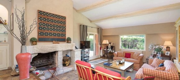 5 bedrooms Villa in Mougins, France No. 1565 10