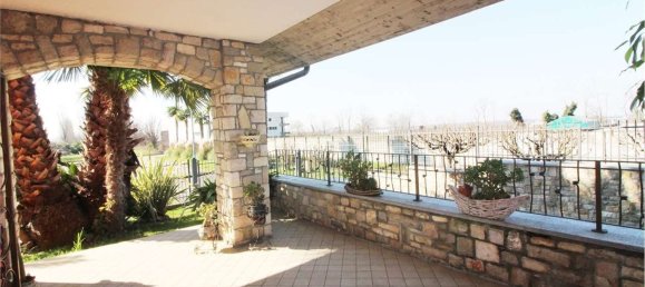  بناية في Pontirolo Nuovo, Italy 700متر مربع رقم 52414 23