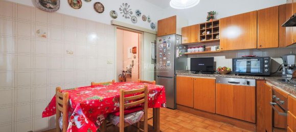 5-salle Appartement à Bologna, Italy No. 2439 7