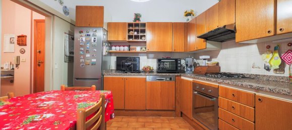 5-salle Appartement à Bologna, Italy No. 2439 4