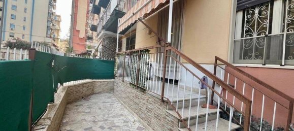 2 bedrooms Apartment in Palermo, Italy No. 335147 4