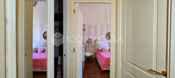 4 bedrooms Apartment in Naples, Italy No. 330166 5