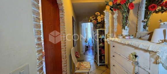 4 bedrooms Apartment in Naples, Italy No. 330166 2