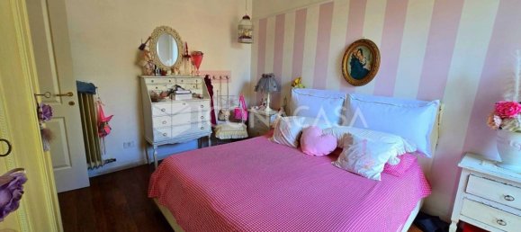 4 bedrooms Apartment in Naples, Italy No. 330166 7