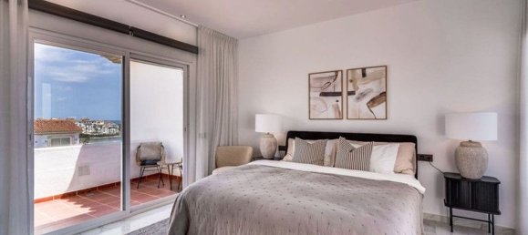 3 bedrooms Penthouse in Marbella, Spain No. 107546 13