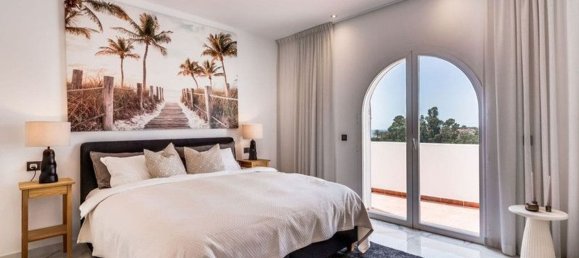 3 bedrooms Penthouse in Marbella, Spain No. 107546 11