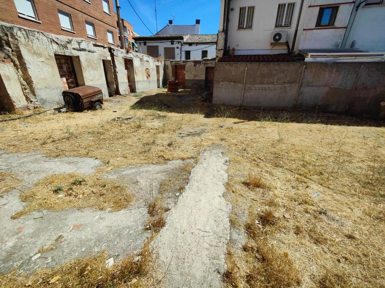 260m² Land in Valdemoro, Spain No. 182383