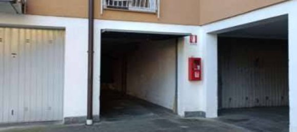 5 rooms Apartment in Cairate, Italy No. 295829 4