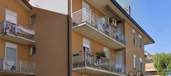 5 rooms Apartment in Cairate, Italy No. 295829 7