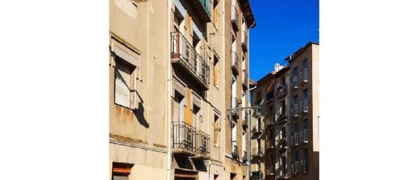 5 rooms Apartment in Cairate, Italy No. 295829 19