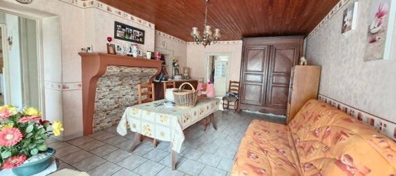 5 bedrooms House in Gillancourt, France No. 231023 10