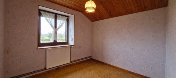 5 bedrooms House in Gillancourt, France No. 231023 8