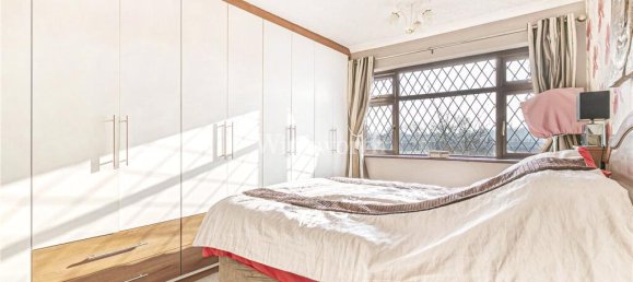 3 bedrooms House in Beckenham, United Kingdom No. 3477 7