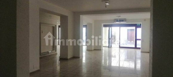 3 rooms Commercial property in Terni, Italy No. 310494 12