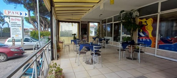 Gewerbliche Immobilie in Capaccio Paestum, Italy 150m², Nr. 31044 5