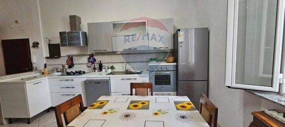Apartamento de 4 dormitorios en Piombino, Italy No. 337608 2