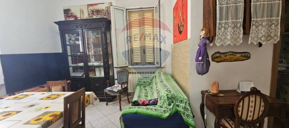 Apartamento de 4 dormitorios en Piombino, Italy No. 337608 3
