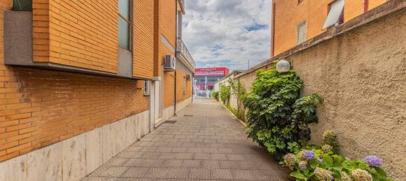 4-Zimmer Wohnung in Rome, Italy, Nr. 202892 30