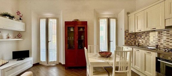 6 rooms House in Lizzano in Belvedere, Italy No. 131458 3