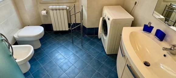 6 rooms House in Lizzano in Belvedere, Italy No. 131458 7