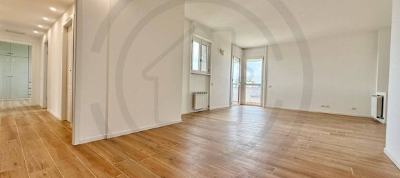 3 bedrooms Penthouse in Segrate, Italy No. 68832 48